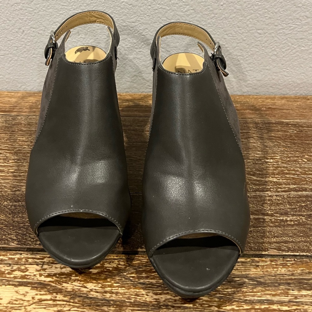 Stuart Weitzman Dawn Open Toes Sandals Size 7.5 Us - image 5